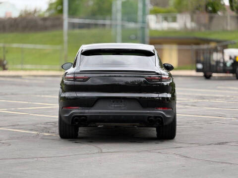 2020 Porsche Cayenne Coupe