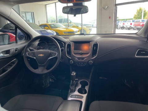 2017 Chevrolet Cruze LT Auto