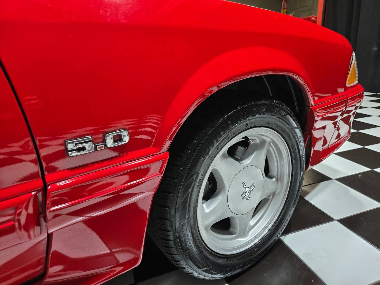 1992 Ford Mustang 27