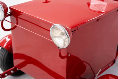 1948 Cushman Model 59 Package Car