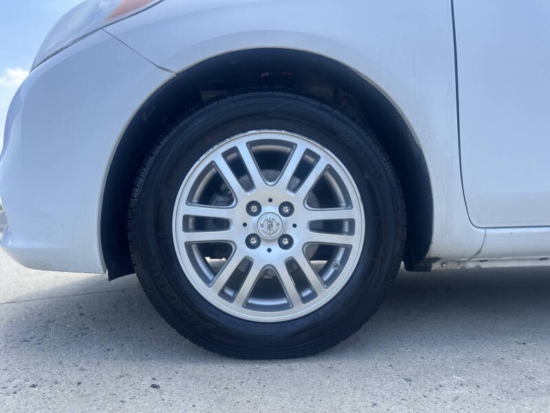 2014 Nissan Versa 1.6 SV