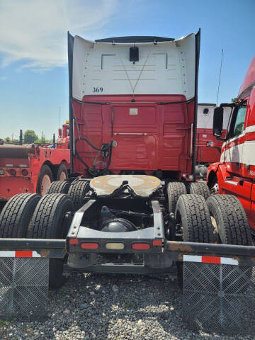 2017 Volvo VNL 780