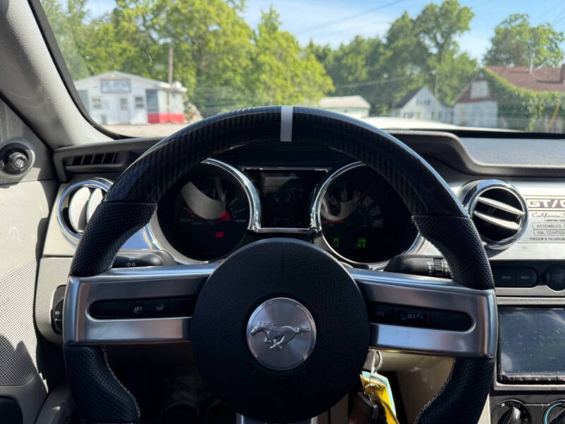 2009 Ford Mustang GT Deluxe