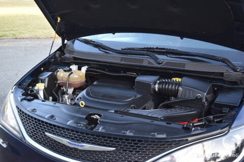 2020 Chrysler Pacifica Touring L