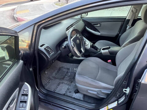 2013 Toyota Prius Three