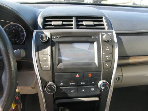 2016 Toyota Camry LE