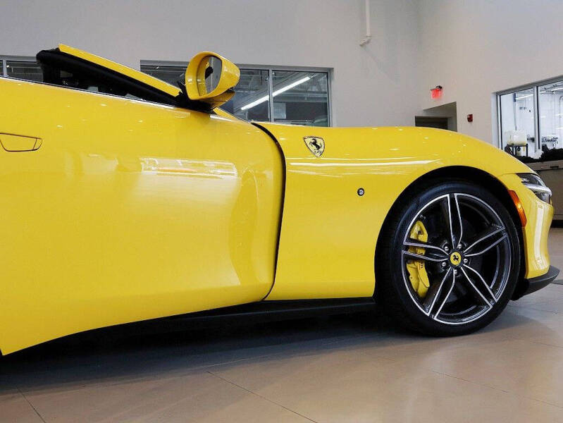 2025 Ferrari Roma Spider