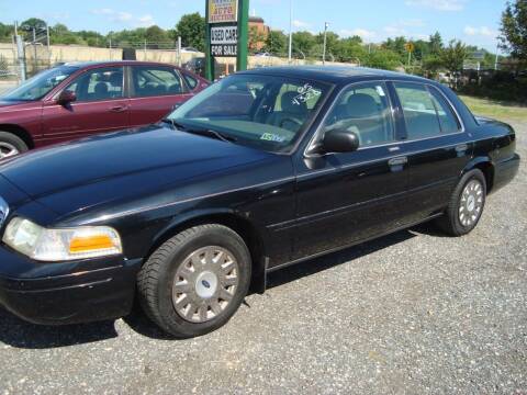 2005 Ford Crown Victoria for sale at Branch Avenue Auto Auction in Clinton MD