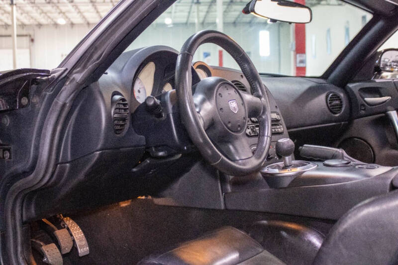 2003 Dodge Viper SRT-10