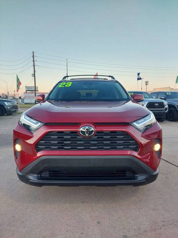 2023 Toyota RAV4 XLE