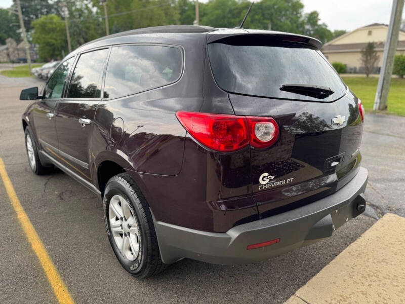 2009 Chevrolet Traverse LS