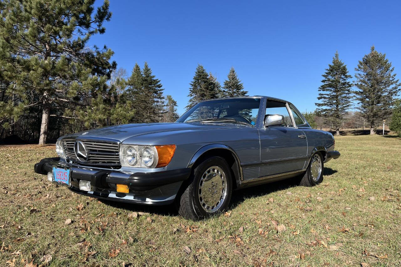 1986 Mercedes-Benz 560-Class 