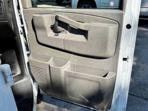 2024 Chevrolet Express 2500