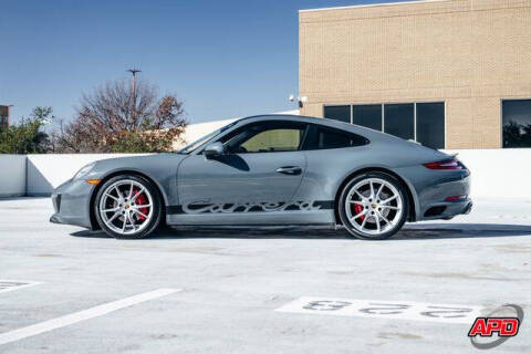 2017 Porsche 911 Carrera