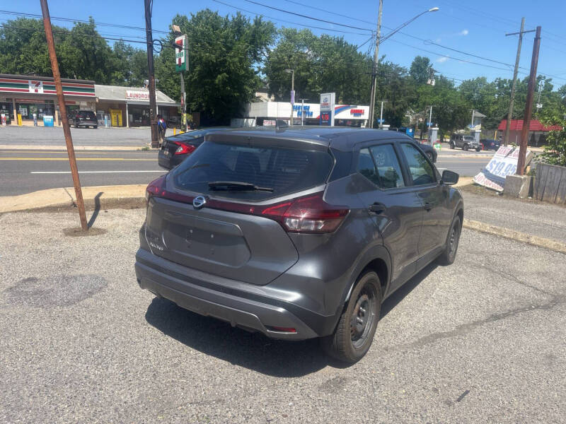 2021 Nissan Kicks S