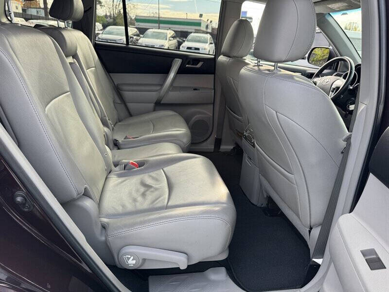 2013 Toyota Highlander Plus