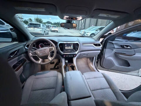 2017 GMC Acadia SLE-1