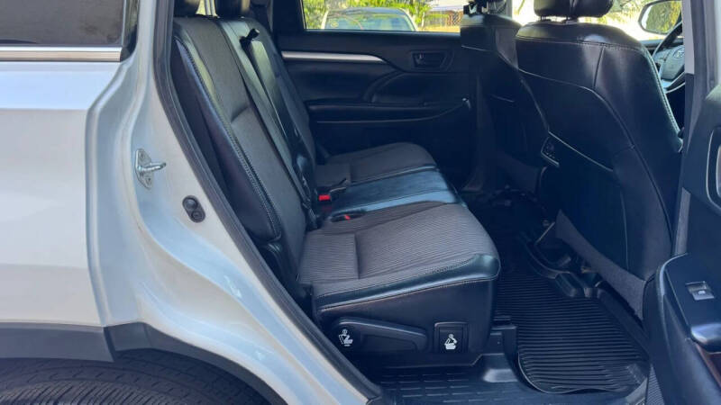 2017 Toyota Highlander