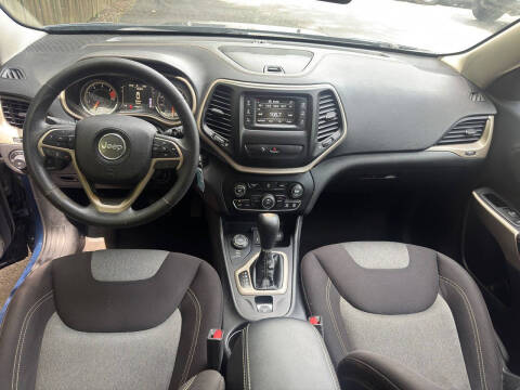 2018 Jeep Cherokee Latitude