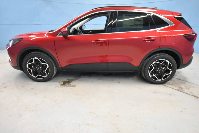 2026 Ford Escape Platinum