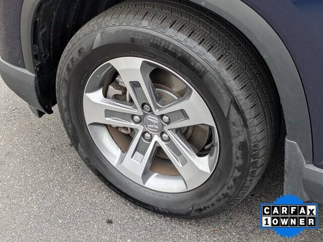 2023 Honda Pilot EX-L w/Rear Captain's Chairs