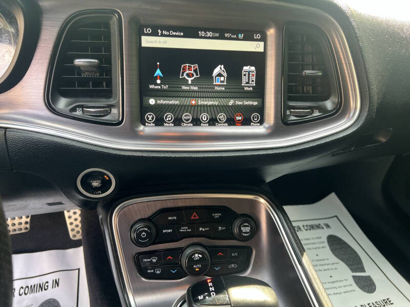 2017 Dodge Challenger R/T Plus Shaker
