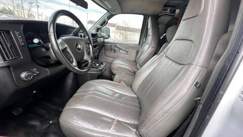 2019 Chevrolet Express 2500