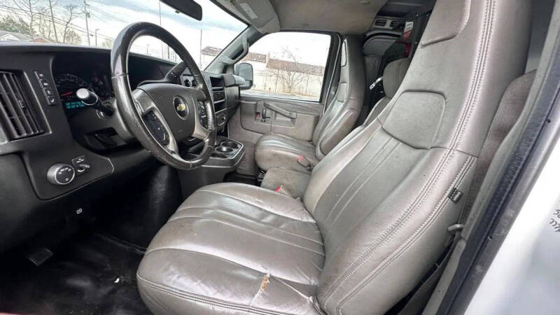 2019 Chevrolet Express 2500