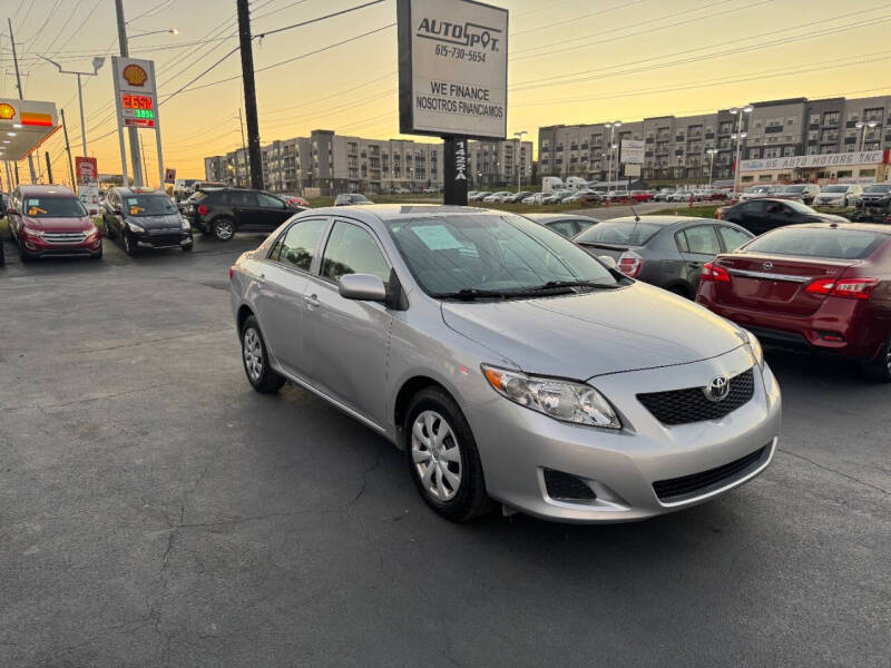 2010 Toyota Corolla LE's photo