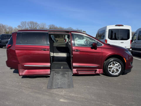 2019 Chrysler Pacifica Touring L Plus 35th Anniversary