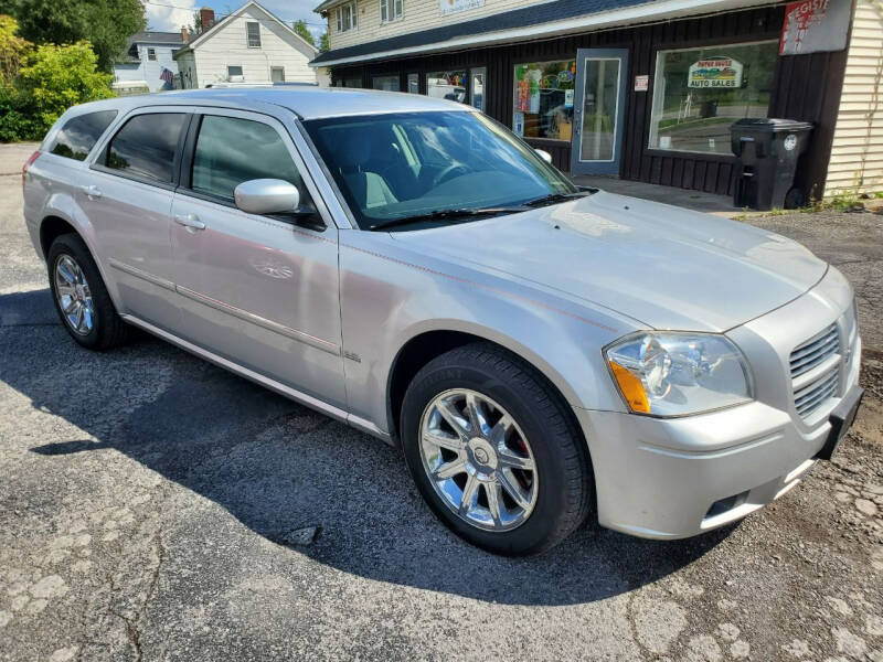 2005 Dodge Magnum for sale at Motor House in Alden NY