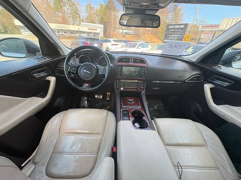 2017 Jaguar F-PACE 35t Prestige