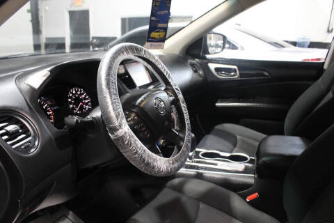 2019 Nissan Pathfinder S