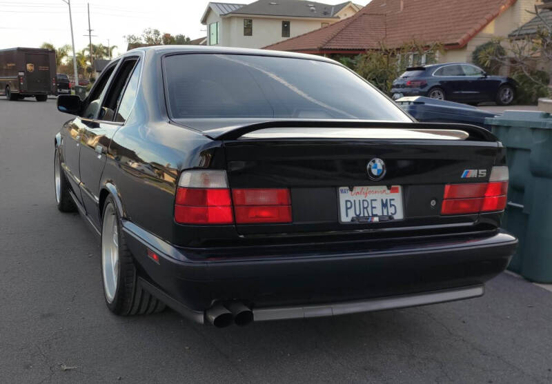 1991 BMW M5