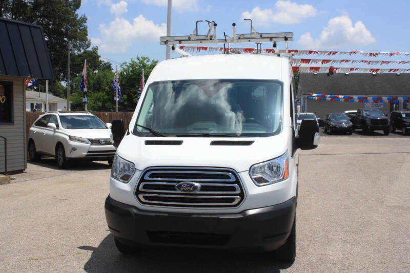 Image 7 of 2018 Ford Transit 150 XLT
