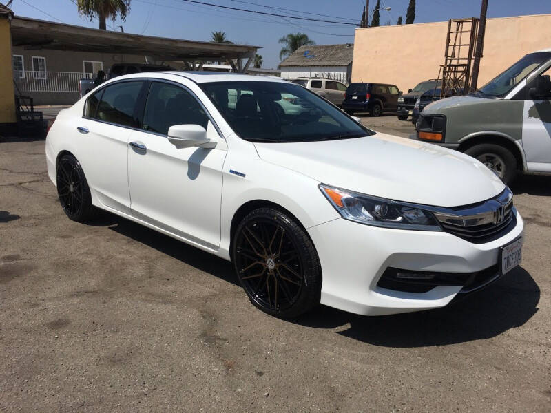 2017 Honda Accord Hybrid for sale at JR'S AUTO SALES in Pacoima CA