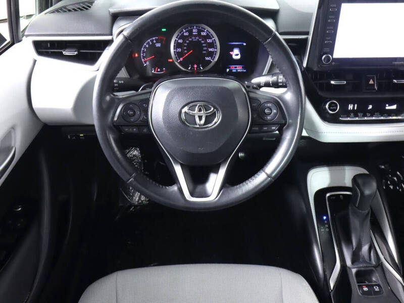 2020 Toyota Corolla Hatchback SE