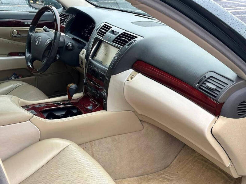 2008 Lexus LS 460