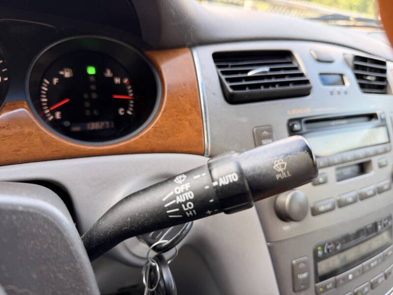 2005 Lexus ES 330