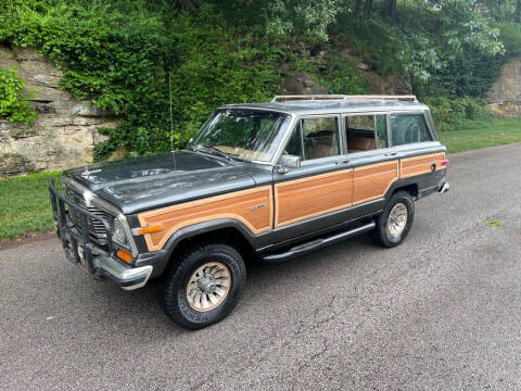 1986 Jeep Grand Wagoneer for sale at Bogie's Motors in Saint Louis MO