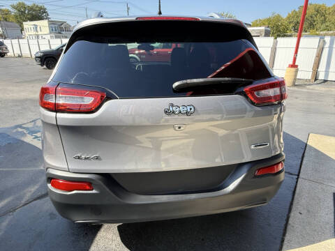 2016 Jeep Cherokee Latitude Altitude