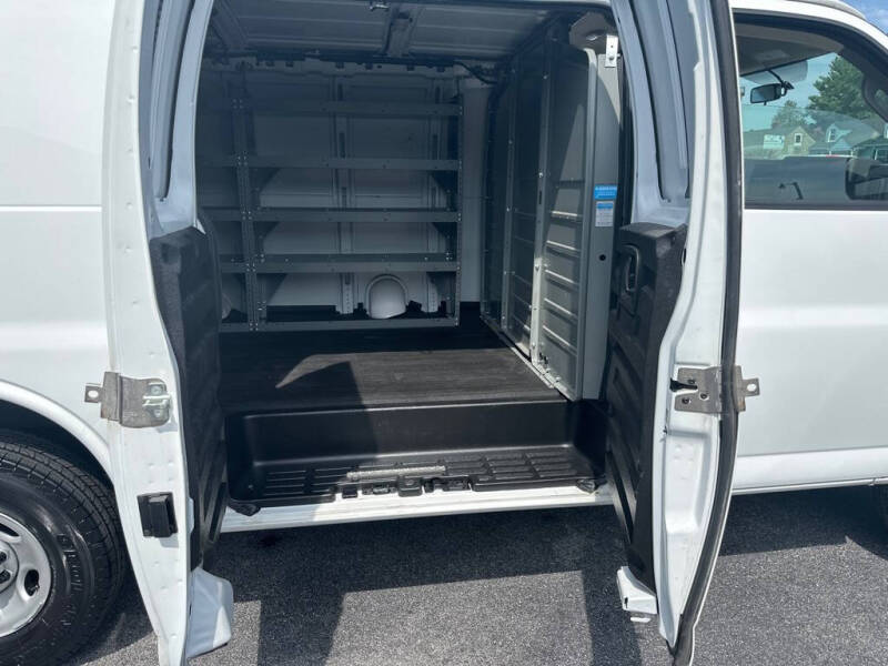 2021 GMC Savana 2500