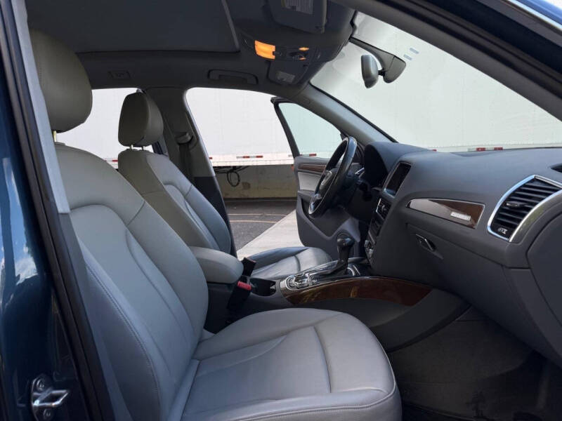 2017 Audi Q5 2.0T quattro Premium Plus