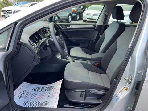 2016 Volkswagen e-Golf SE