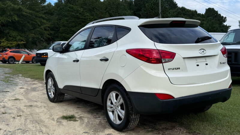 2011 Hyundai Tucson GLS photo 17