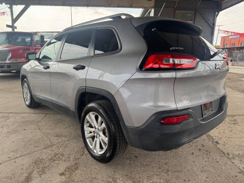 2015 Jeep Cherokee Sport