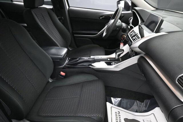 2020 Mitsubishi Eclipse Cross LE