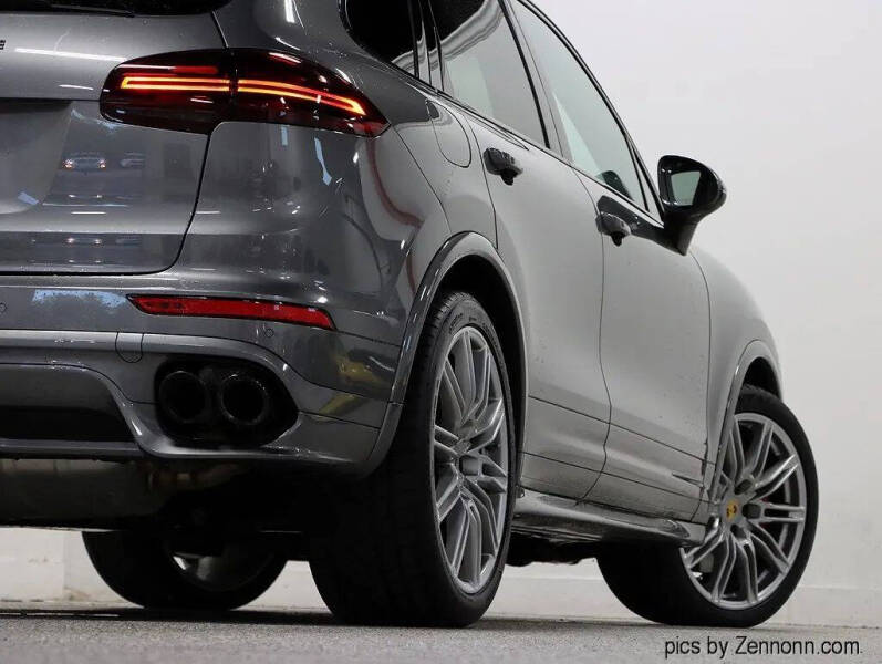 2018 Porsche Cayenne GTS