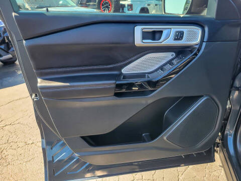 2023 Ford Explorer Platinum