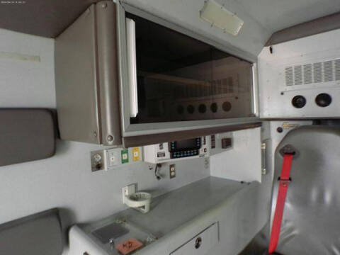2016 Freightliner M2 106